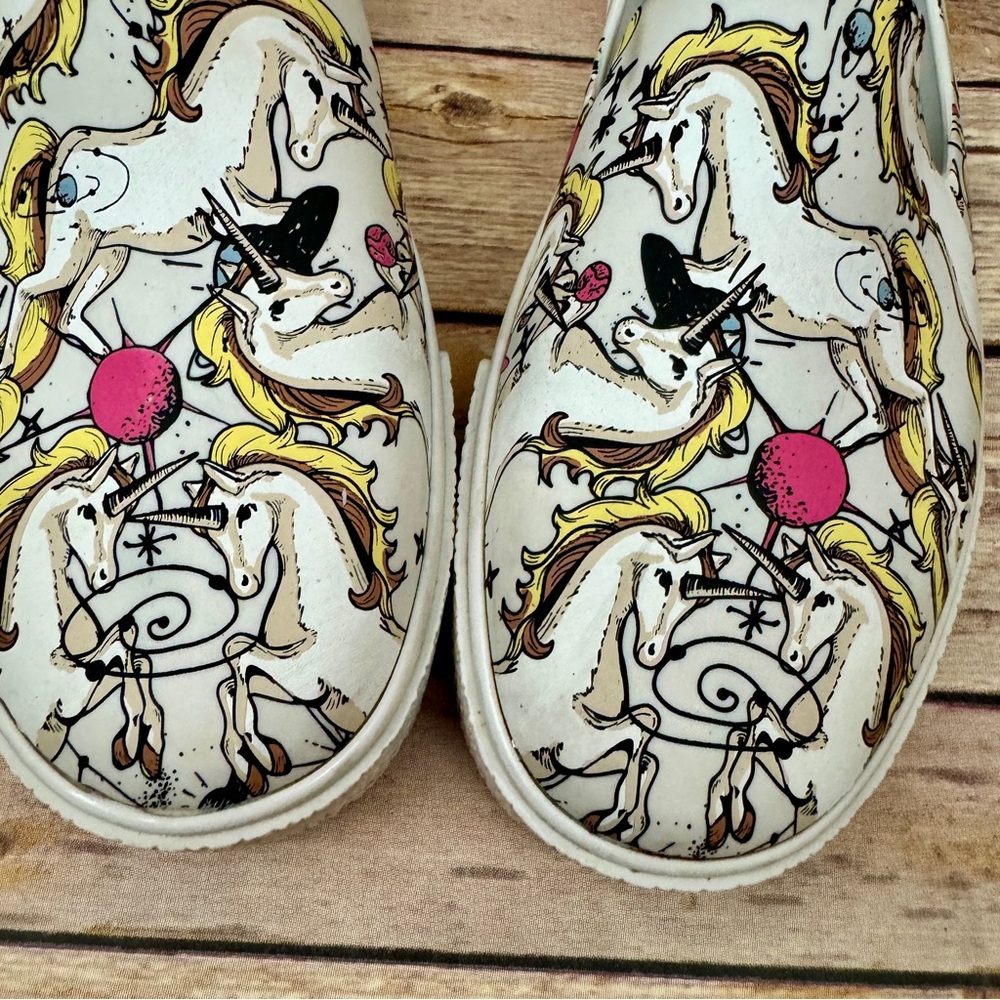 Melissa Womens Ground Slip On Unicorn Print Sneakers 8 - Picture 6 of 11